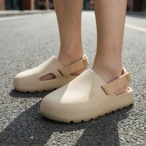Clogs mit Fersenriemen