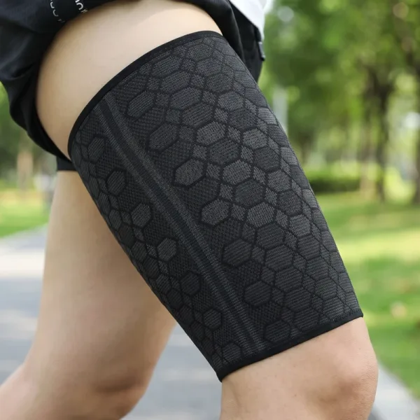 Oberschenkel-Kompressionsbandage, Oberschenkelbandage, Oberschenkelkompression, Oberschenkelhülse, Oberschenkelstütze, Bandage für gezerrten Oberschenkelmuskel, Oberschenkelbandage, Oberschenkelstütze