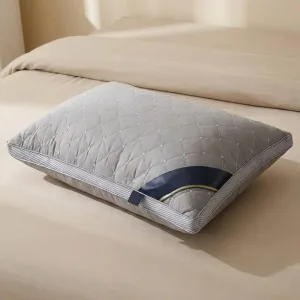 Weiches, bequemes Kissen fürs Bett